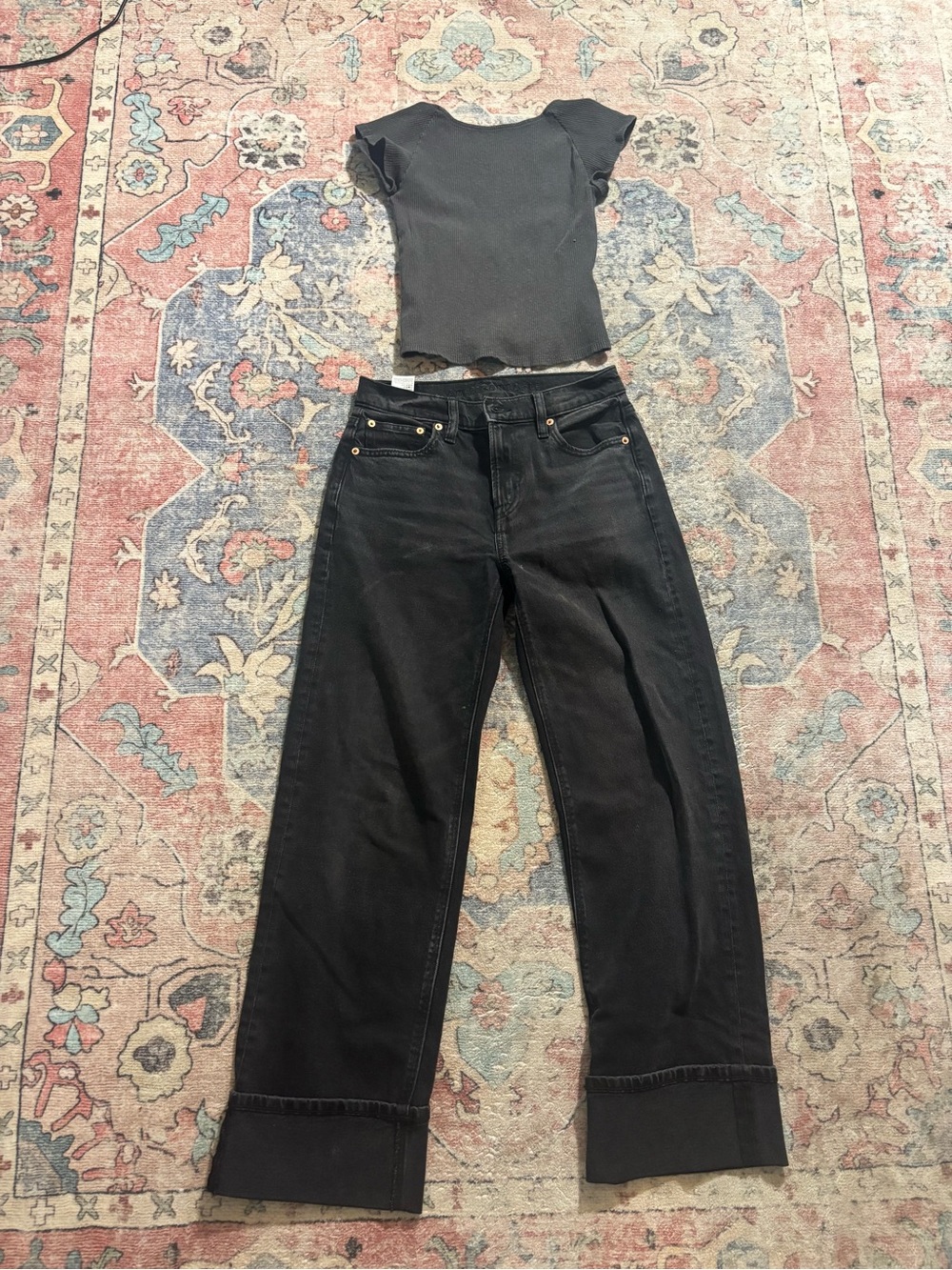 American Eagle Women’s Black Wide-Leg Jeans - Classic Casual Style